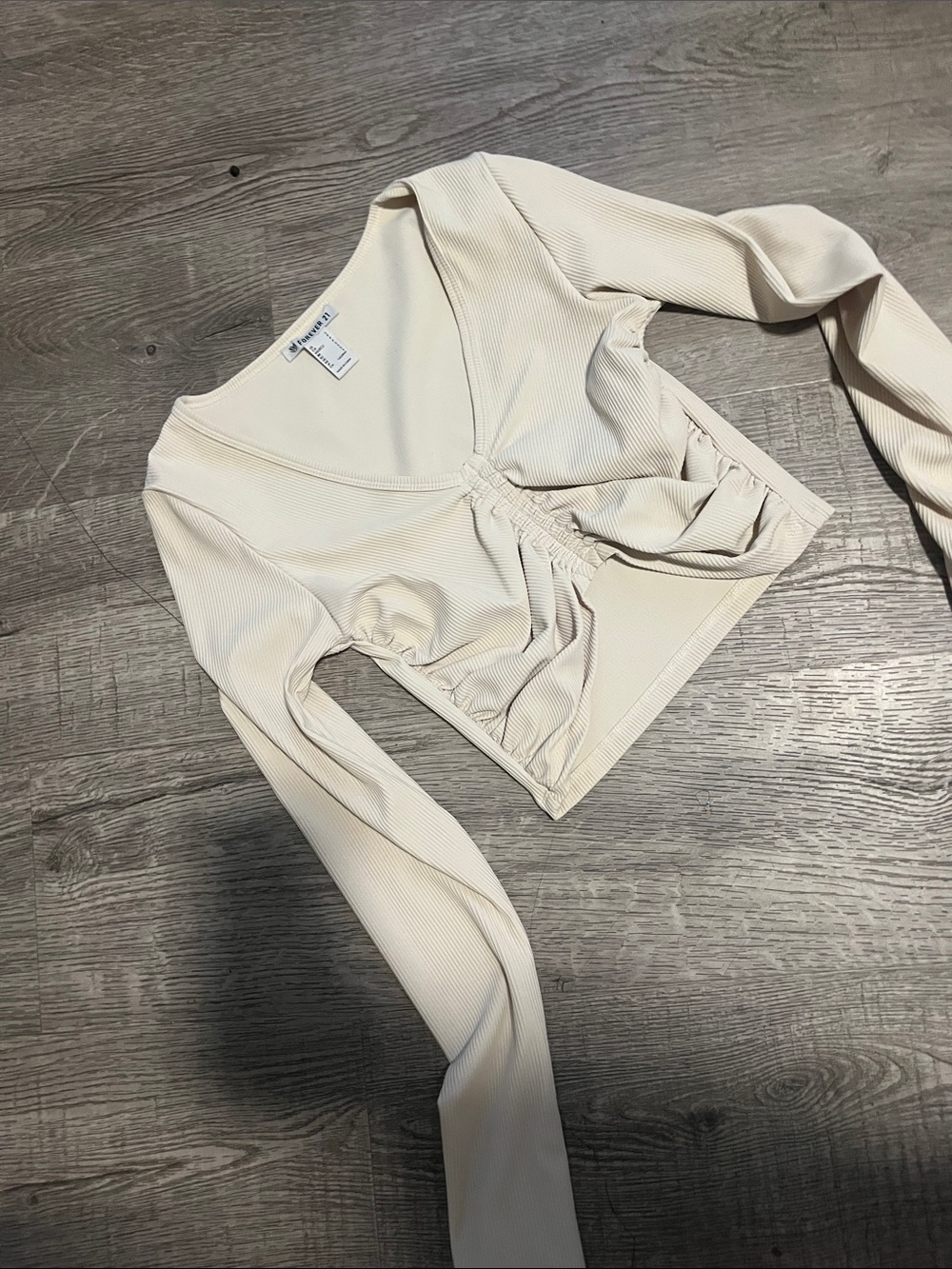 Free People Cream Ribbed Cropped Ruched Long-Sleeve Top